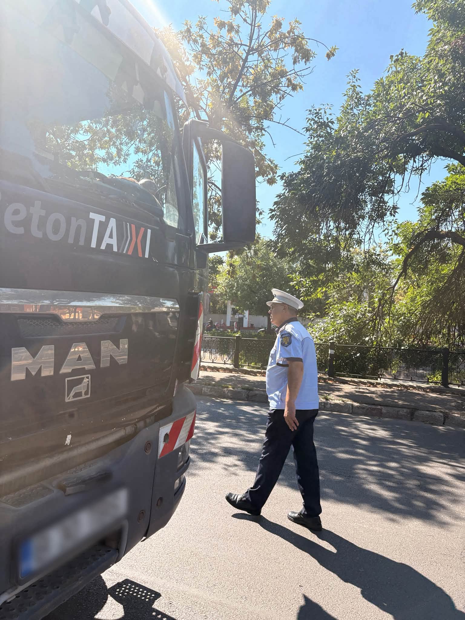 Majoritatea șoferilor dețineau autorizație pentru zonele A sau B, însă am surprins și șoferi care preferau să circule fără