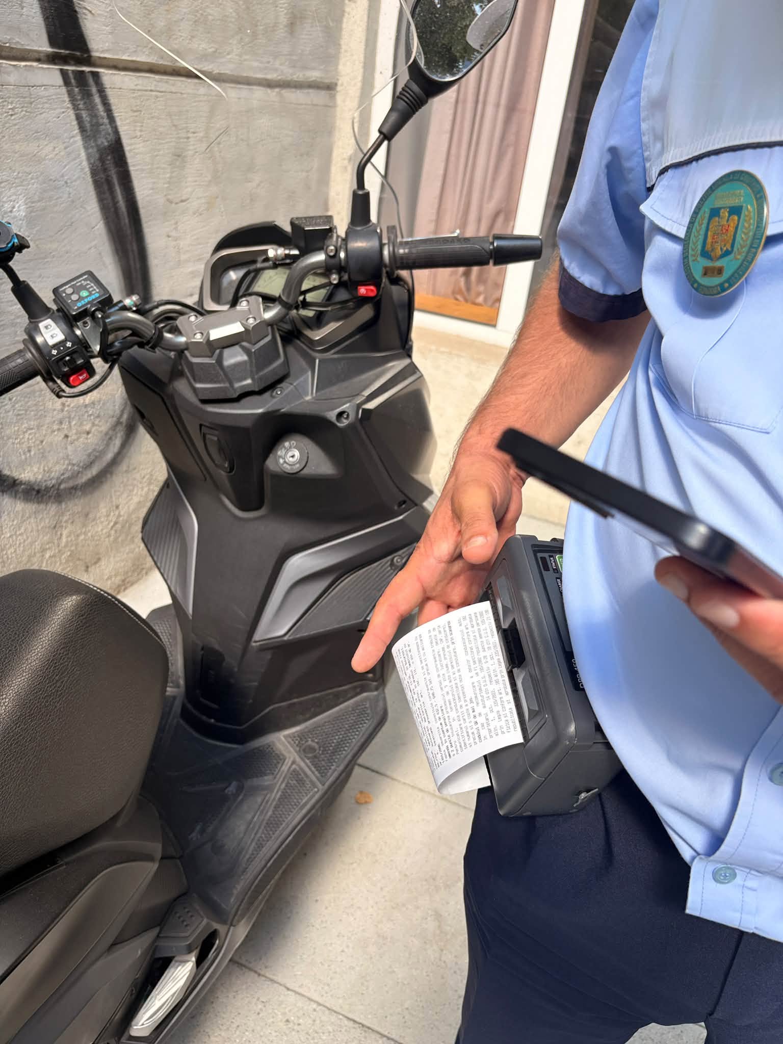 Valoarea amenzilor din ultimele două luni, pentru parcare pe trotuar, a depășit 676.000 de lei