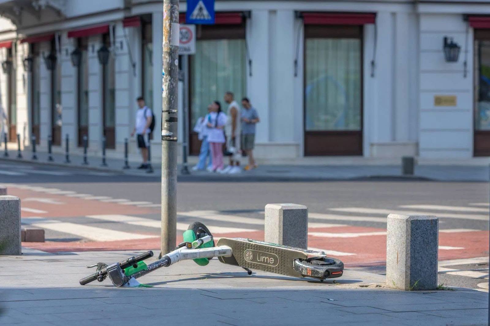Trotinetele nu vor putea fi lăsate la întâmplare 