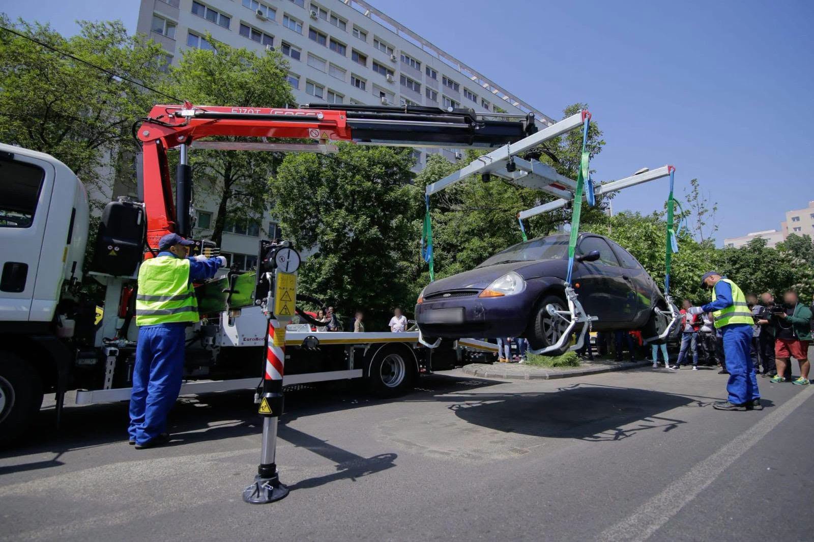 Operarea serviciului pentru Zona Centrală este asigurată de Compania Municipală Parking, prin Serviciul RTDE